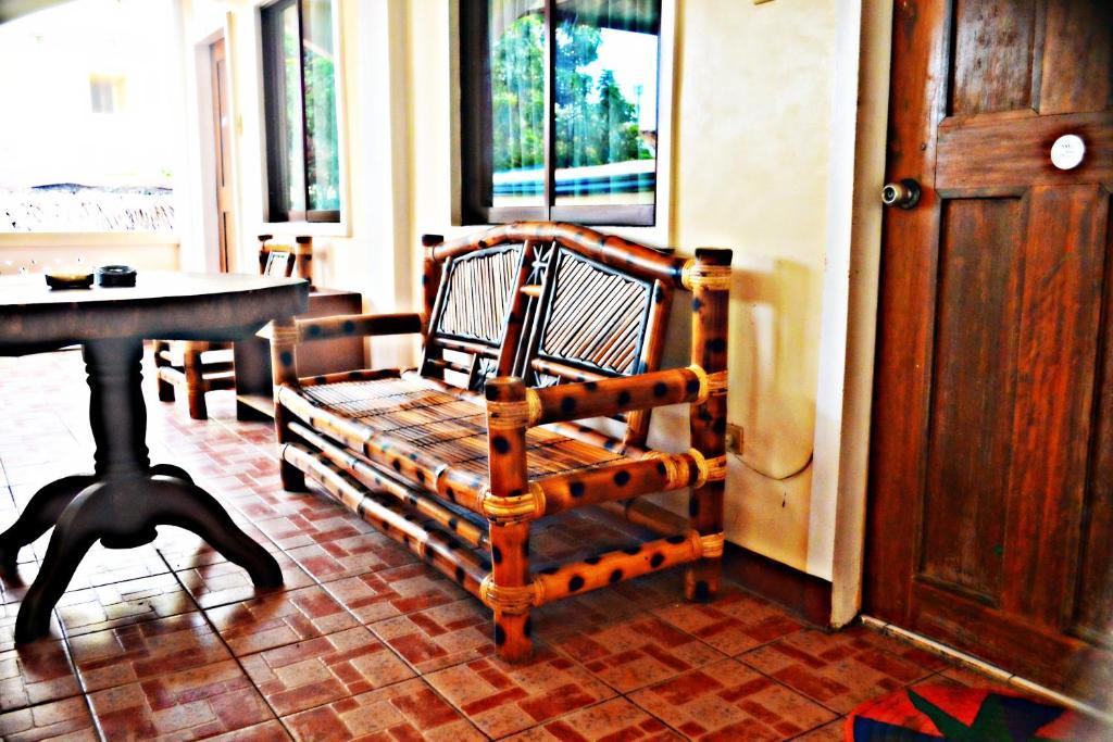 Alliyah'S Beach Resort Balabag  Extérieur photo